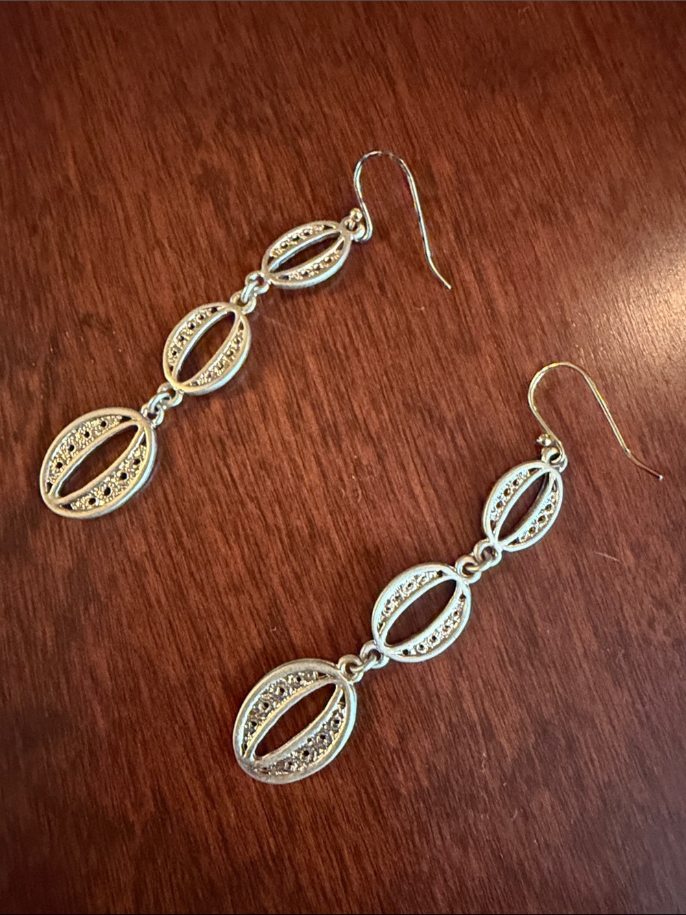 Stella & Dot Gold Kimberly  Oval Drop Earrings